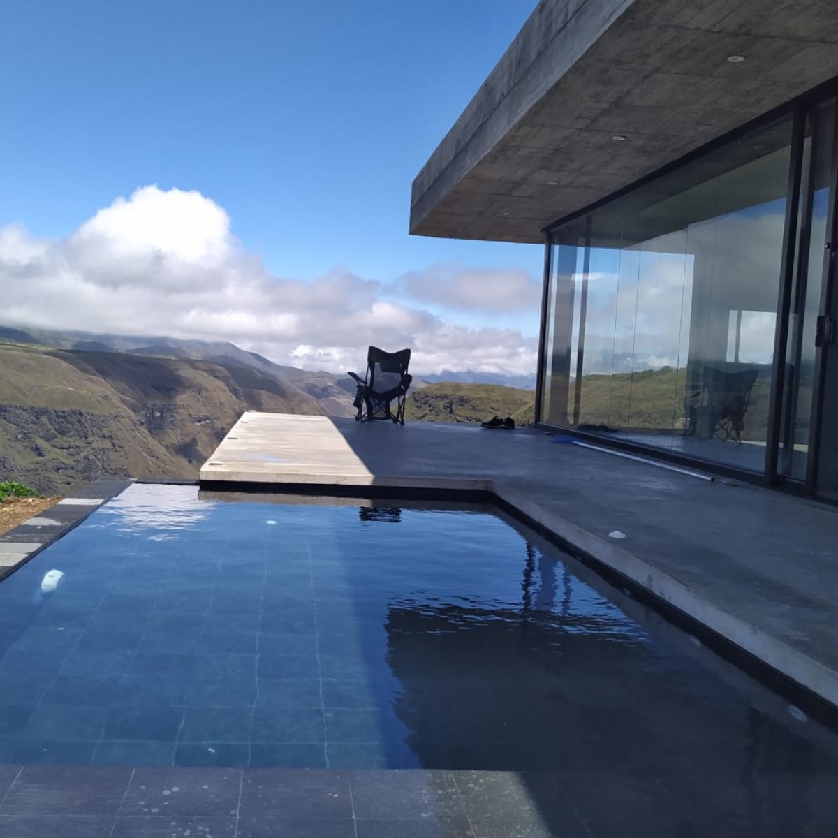 Piedra Bali Negra vista 2